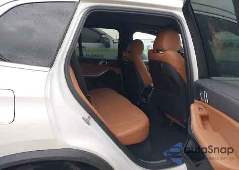 2023 BMW X5 xDrive40I z USA, uszkodzony, nr VIN 5UXCR6C08P9P02864